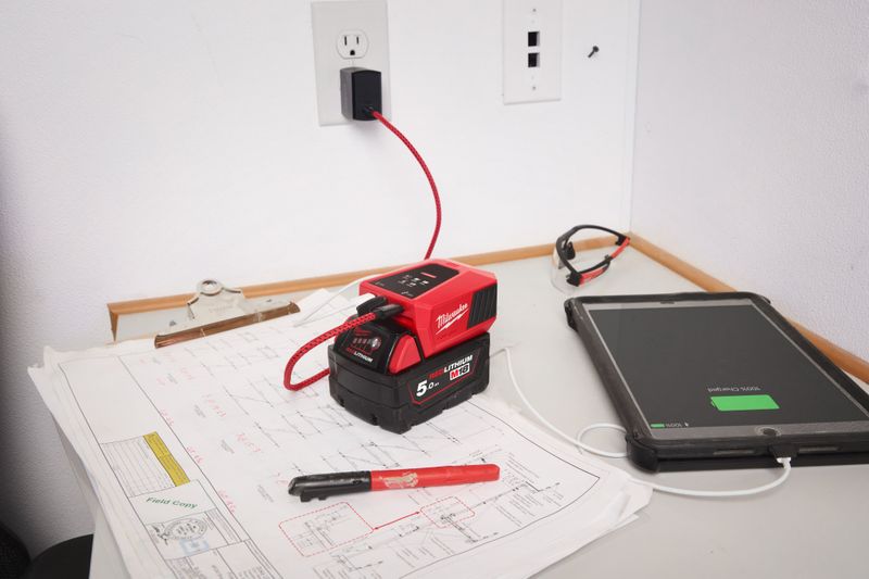 Hovedbilde Milwaukee M18TC-0 M18 TOP-OFF MINI CHARGER IN2